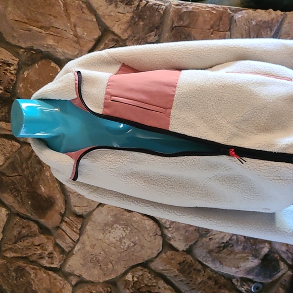 WESC UNISEX jacket...#(117) - Picture 9 of 9